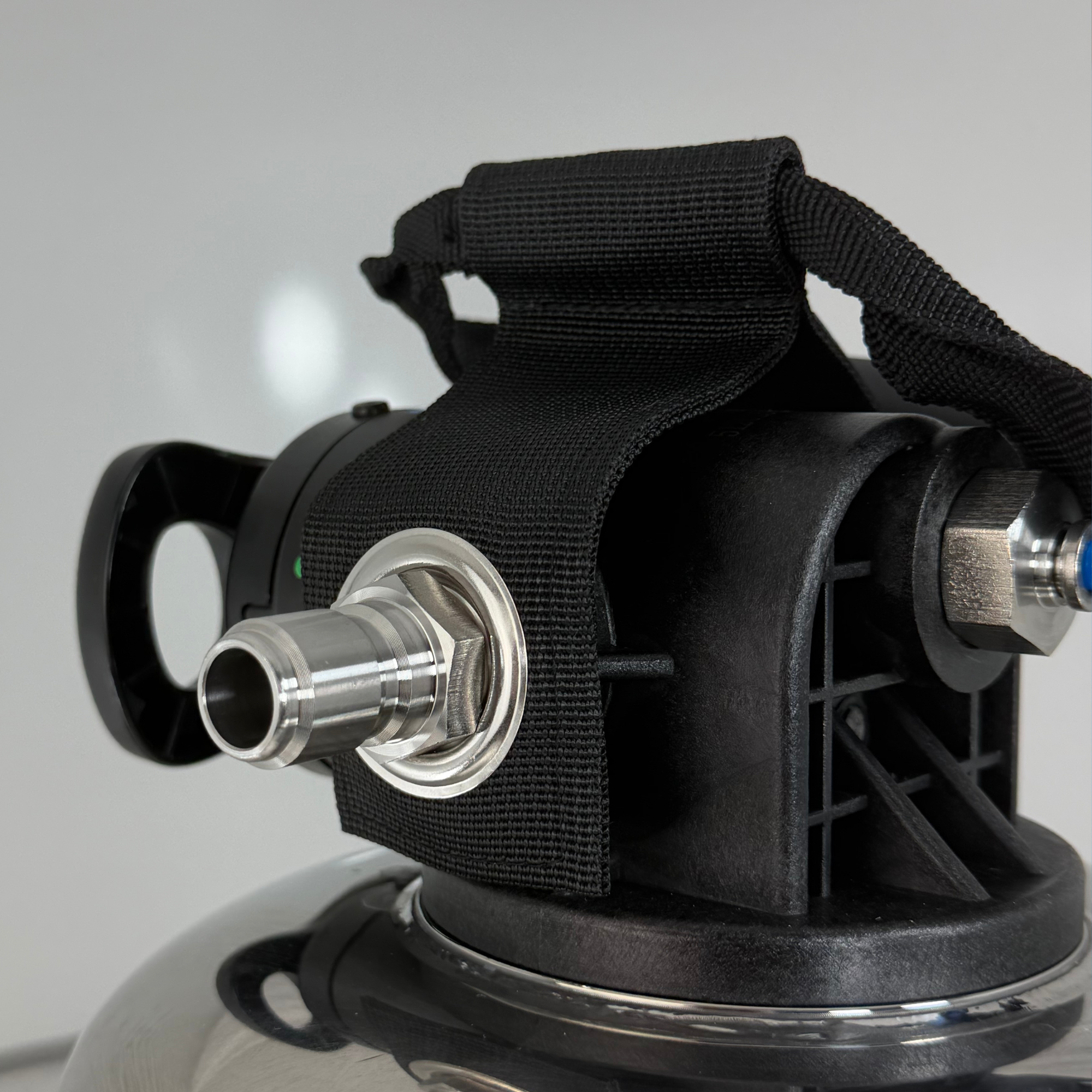 CHI Tank with SMART CAP | Chlorine, Hydrogen Sulfide, and Iron Filter